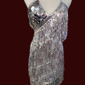 SEXY TRENDY & UNIQUE BEAUTIFUL SILVER SEQUIN SPARKLE DRESS SIZE MEDIUM NWT